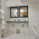 The Pennine Hotel 3*